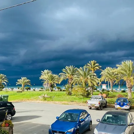 Iason Seaview In Latchi דירה