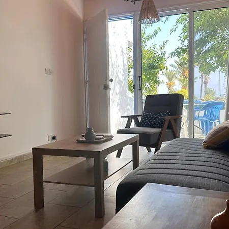 Iason Seaview In Latchi شقة