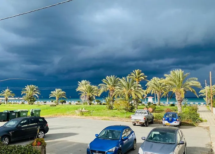 Iason Seaview In Latchi アパート